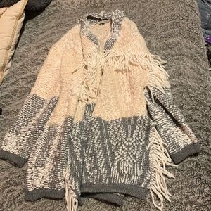 XL John Mark yarn sweater in cream white and grey